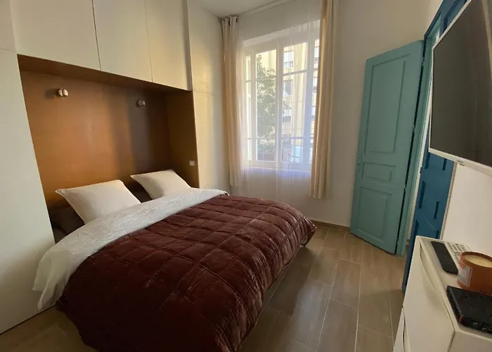 2 Pieces / Neuf - Centre - Place Miot / 1er Apartman *