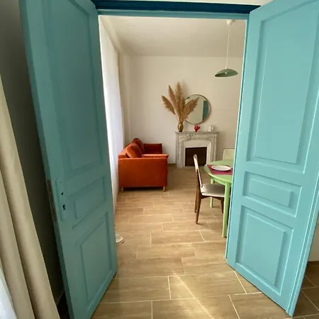 2 Pièces / Neuf - Centre - Place Miot / 1er *