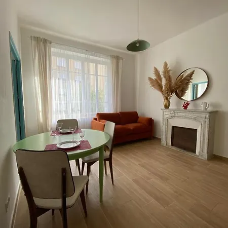 2 Pièces / Neuf - Centre - Place Miot / 1er *