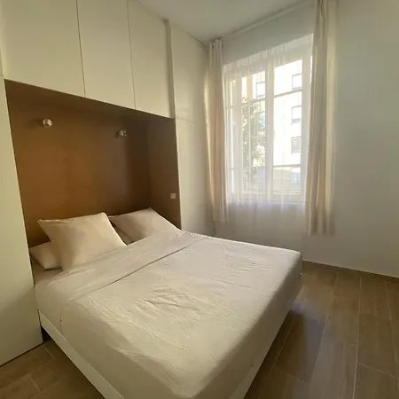 Apartment 2 Pieces / Neuf - Centre - Place Miot / 1er *