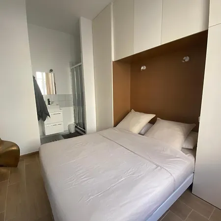 2 Pieces / Neuf - Centre - Place Miot / 1er * أجاكسيو