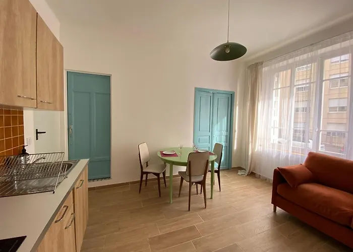 Apartment 2 Pieces / Neuf - Centre - Place Miot / 1er *