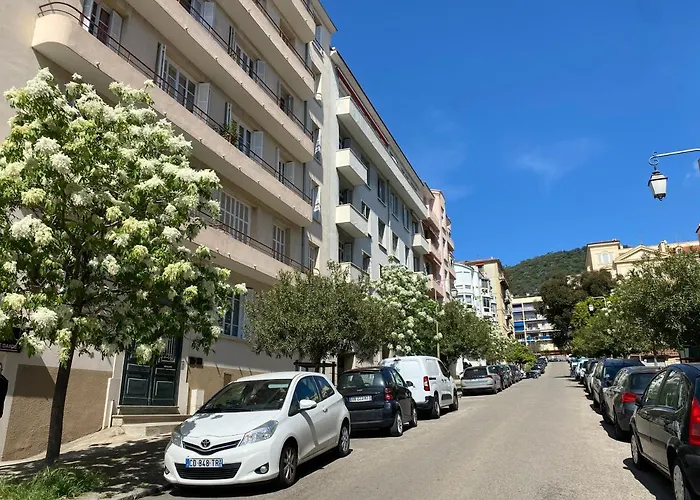 2 Pièces / Neuf - Centre - Place Miot / 1er