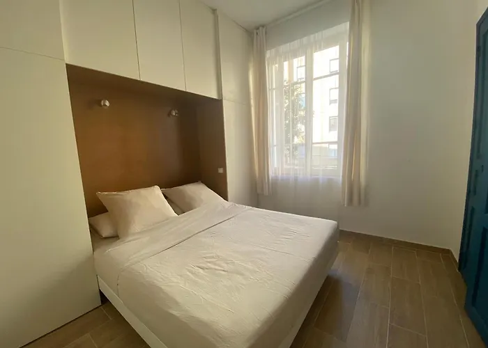 Apartment 2 Pieces / Neuf - Centre - Place Miot / 1er *